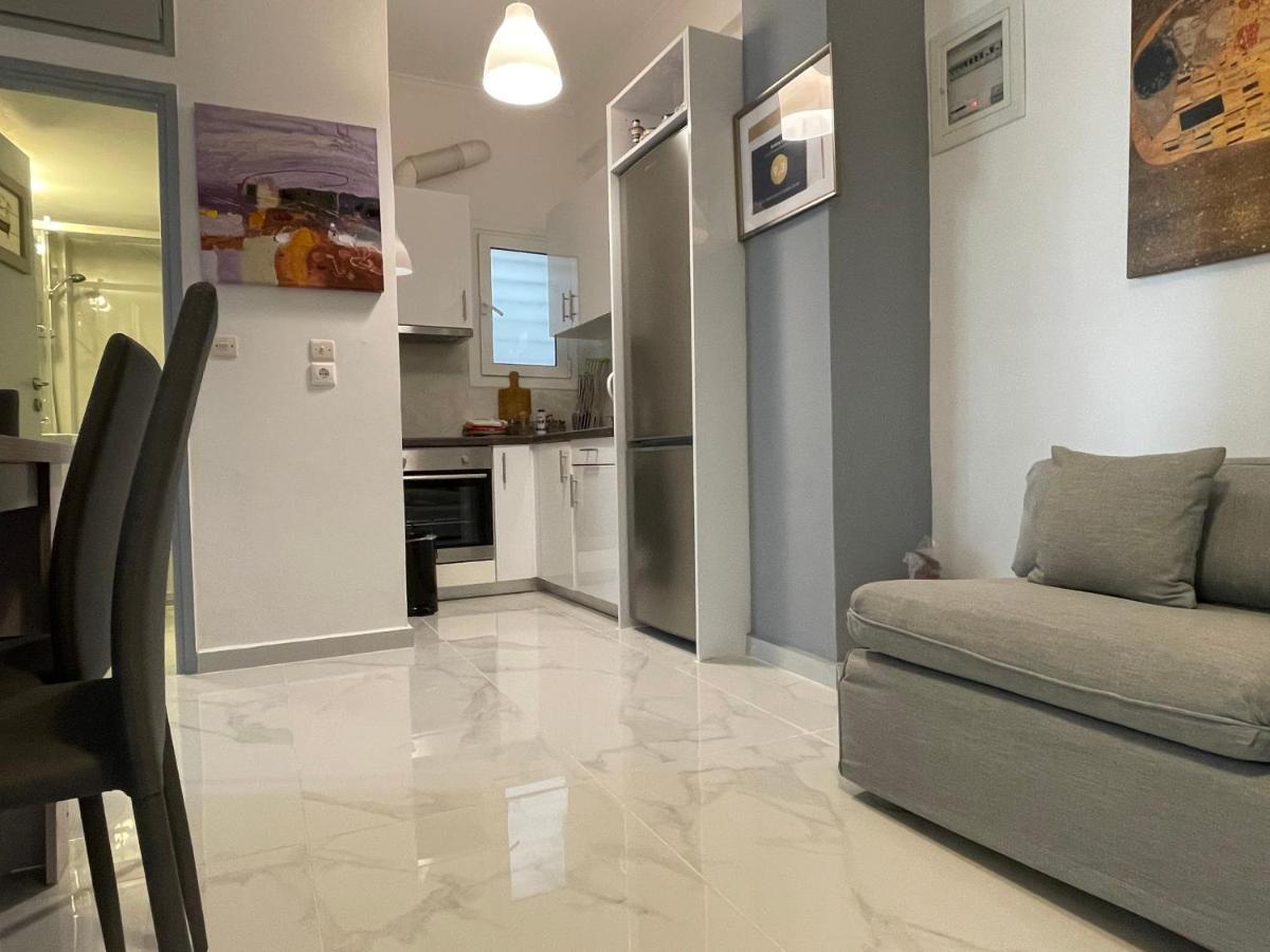 Cosy Apartment In Glyfada Center Athens Exterior photo