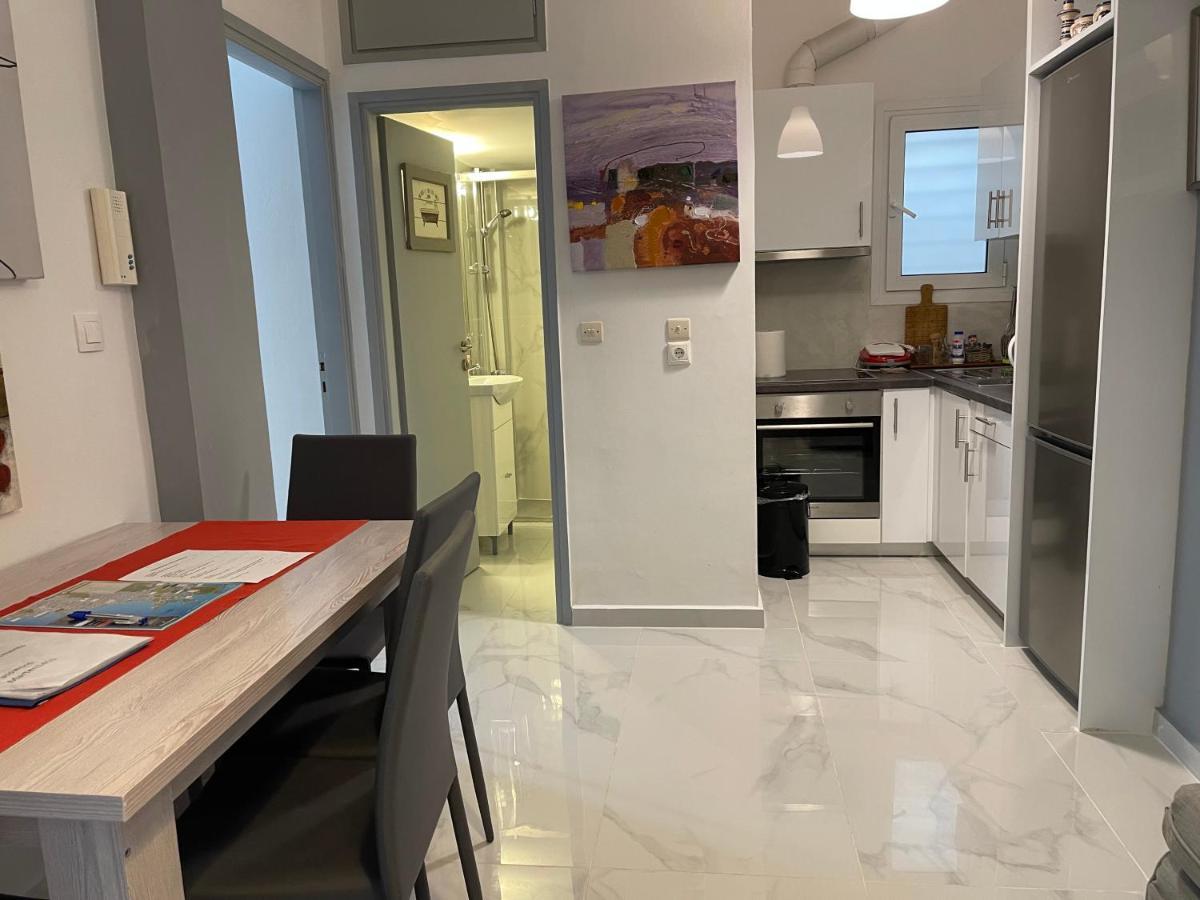 Cosy Apartment In Glyfada Center Athens Exterior photo